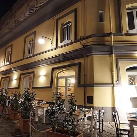 Donna Luisella B&B Neapel Exteriör bild